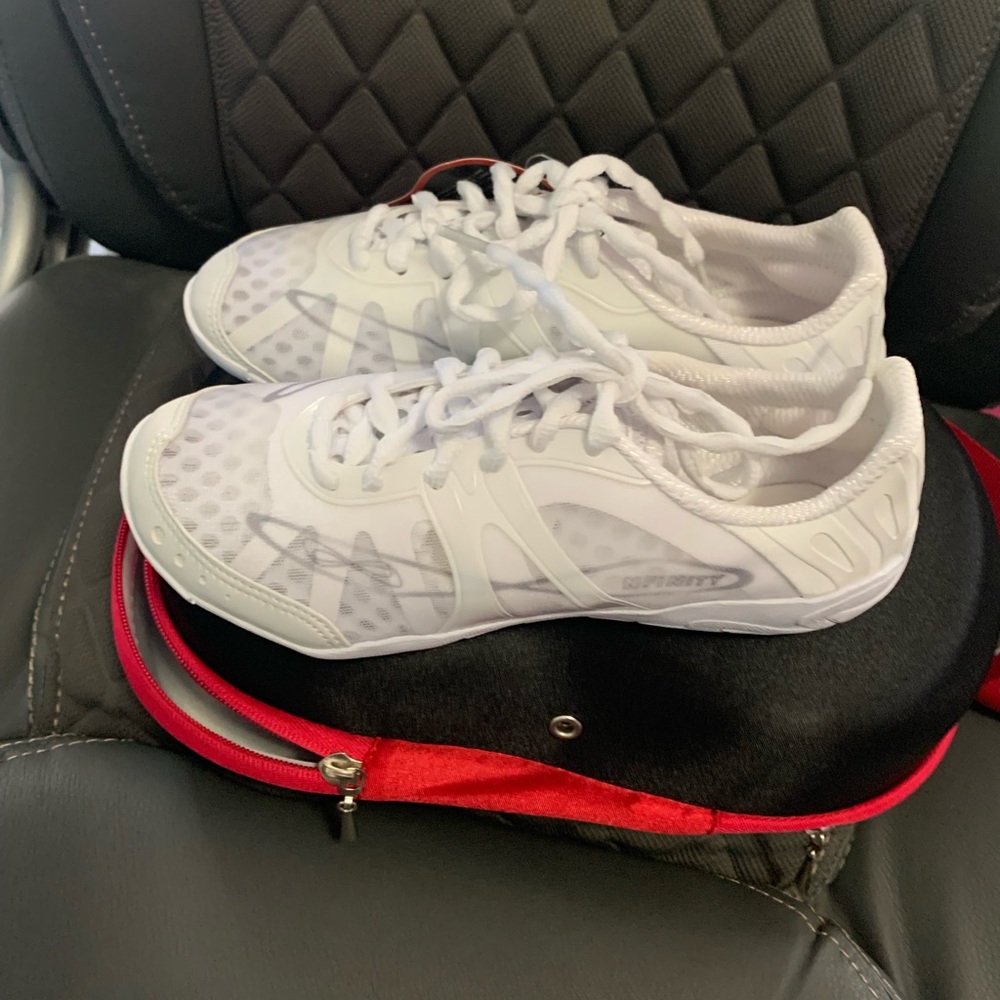 Nfinity vengeance cheer shoes